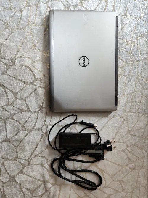 Pc portable dell latitude e 7440