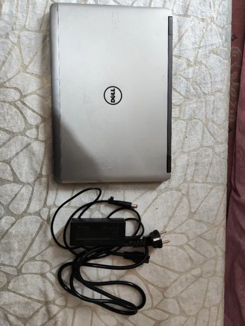 Pc portable dell latitude e 7440