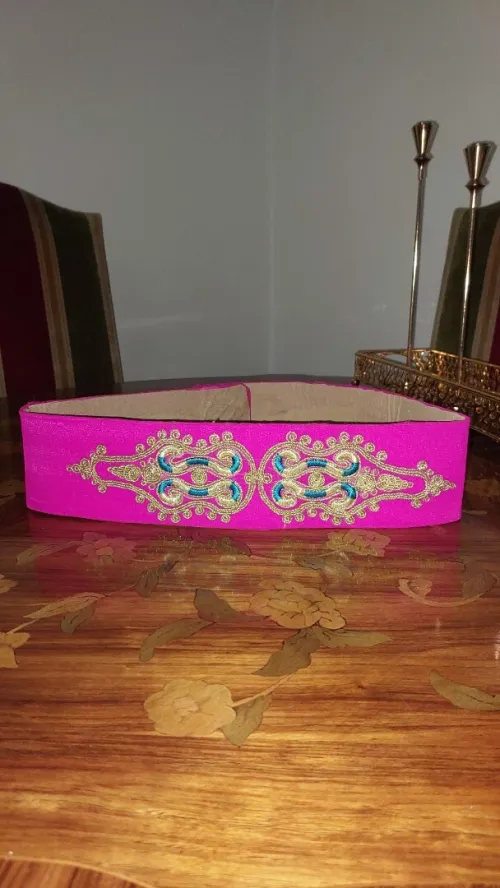Caftan marocain 03 pièces à louer / Livraison gratuite pour Alger et Blida