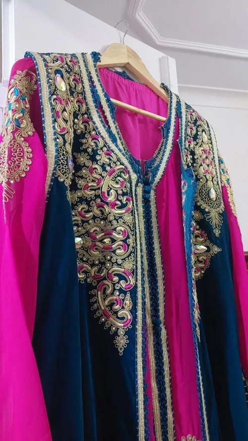 Caftan marocain 03 pièces à louer / Livraison gratuite pour Alger et Blida