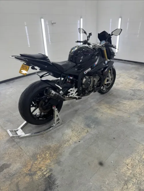 BMW S1000r 