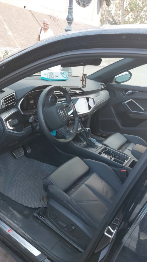 Audi Q3 2022 Q3