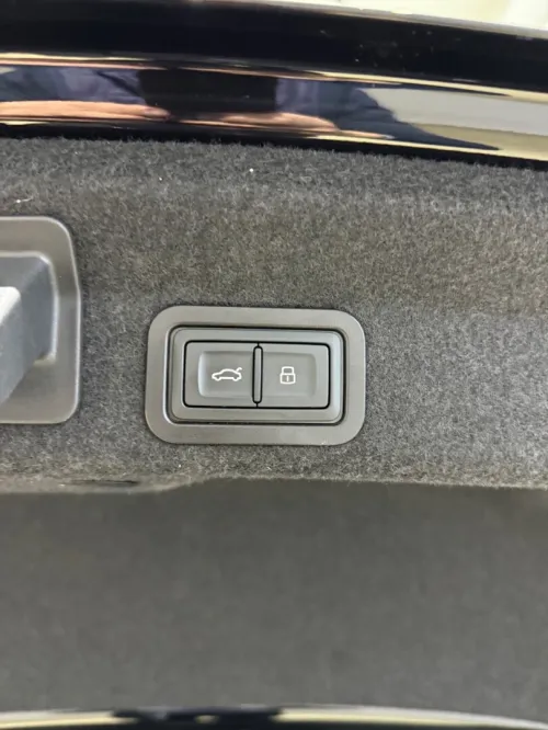 Audi A6 2023 Business Excutive