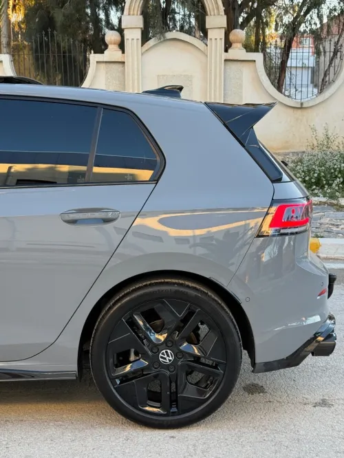 Volkswagen Golf 8 2025 R-Line