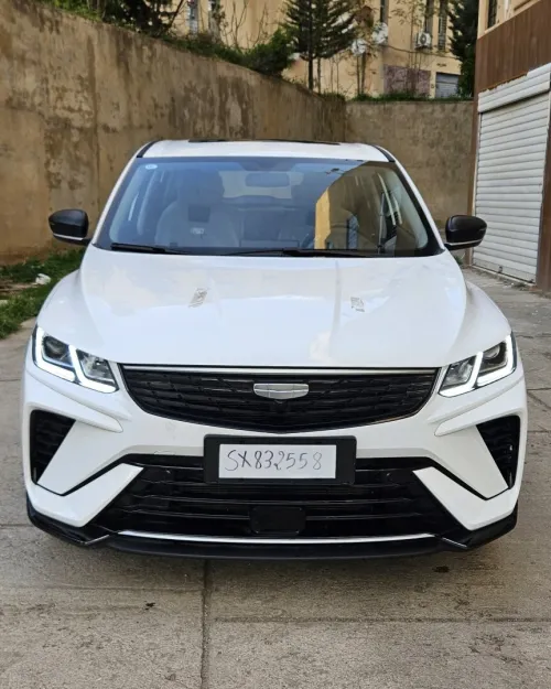 Geely Coolray 2025 Super Edition blanche + Toit ouvrant