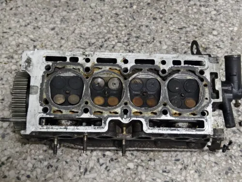 Moteur clio 3 1. 2 16 v essencr