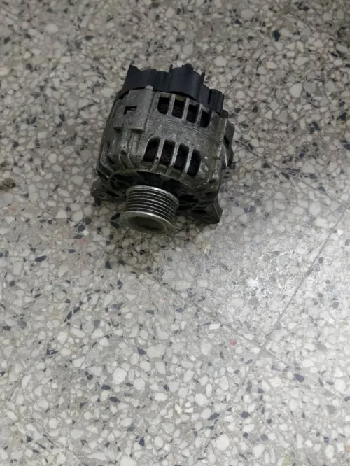 Moteur clio 3 1. 2 16 v essencr