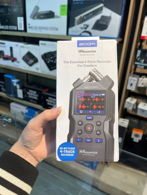 Enregistreur microphone zoom h4 essential