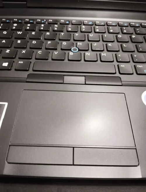 Dell latitude 5580 très bonne état, produit d'Europe.