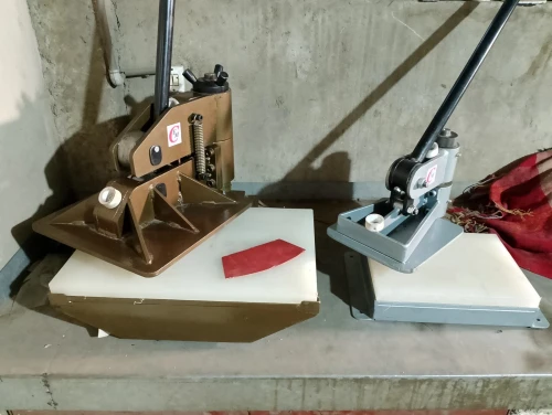 vente des machines travail de cuir et decoupe
