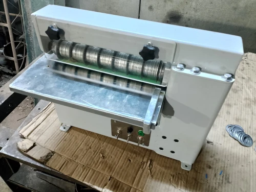 vente des machines travail de cuir et decoupe