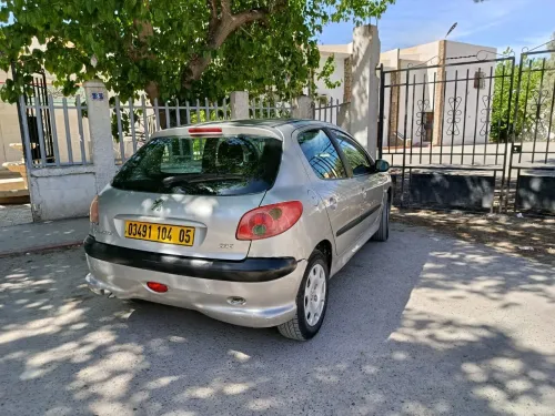 Bugatti 206 2004 فرنسية