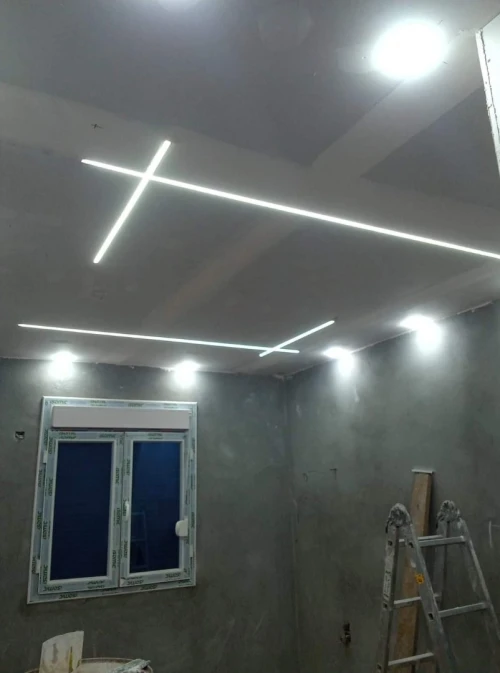 Électricien, كهربائي 