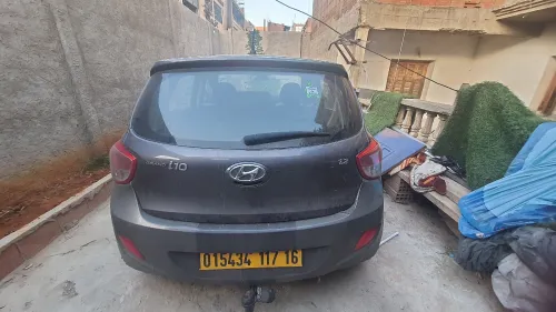 Hyundai Grand i10 2017 Gris