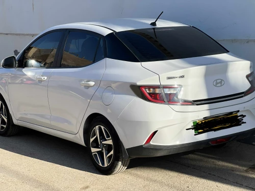 Hyundai Grand i10 2024 Top