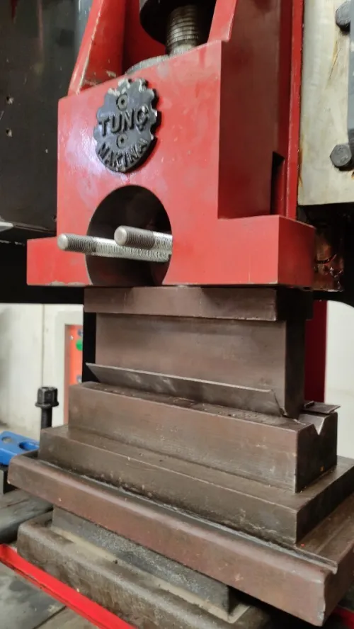fabrication des moules d'emboutissage et Pieces divers