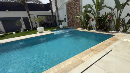 Réalisation équipement de piscine  وبناء وتجهيز في المسابح