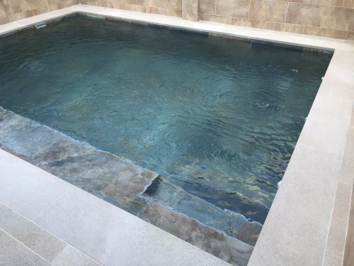 Vente équipement de piscine  وبناء وتجهيز في المسابح