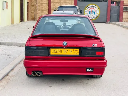 BMW Série 3 1987 