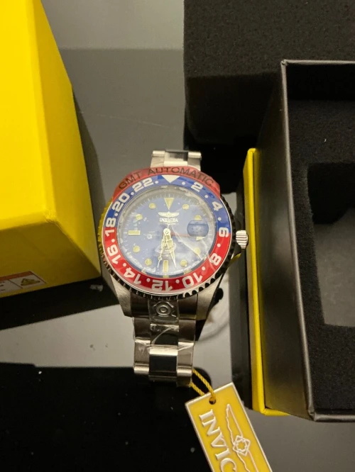 Montre Invicta automatique