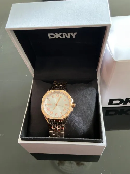 Montre DKNY femmes
