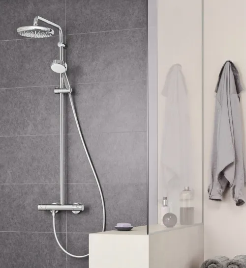 Colonne de Douche Thermostatique TEMPESTA Cosmopolitan 210 GROHE