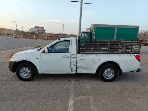 Mitsubishi L200 2013 Base