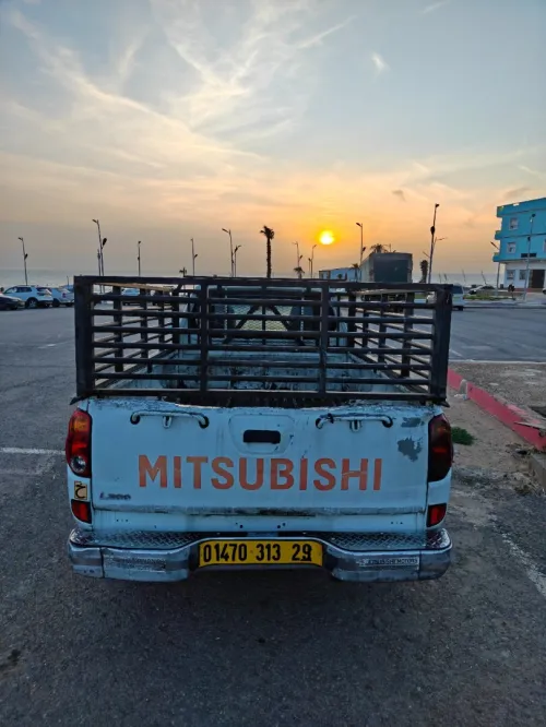 Mitsubishi L200 2013 Base