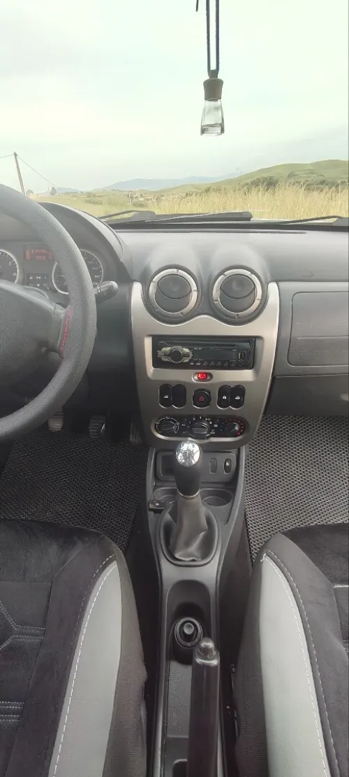 Dacia Duster 2013 Laureate