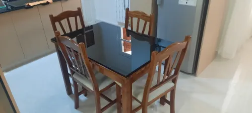 Table 4 chaisses