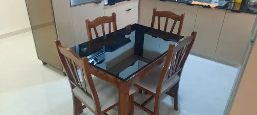 Table 4 chaisses
