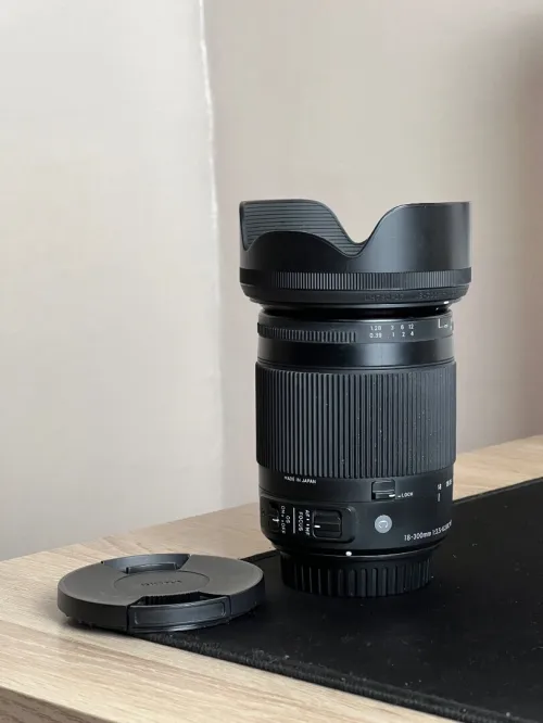 Objectif sigma canon 18-300mm 