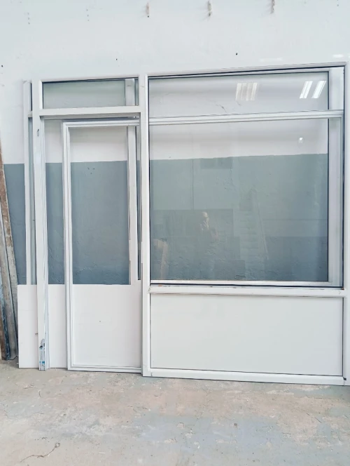 Vitrine pour magasin