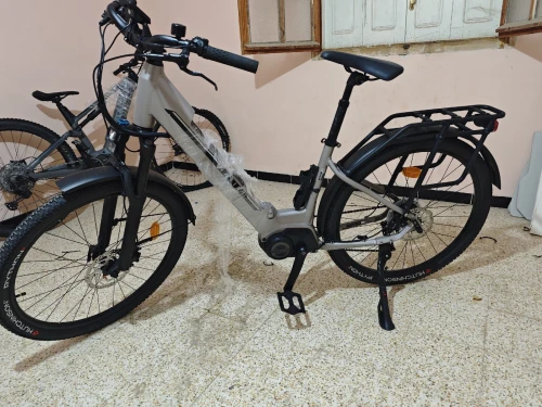 Lot vélos électriques et course carbone FRANCE
