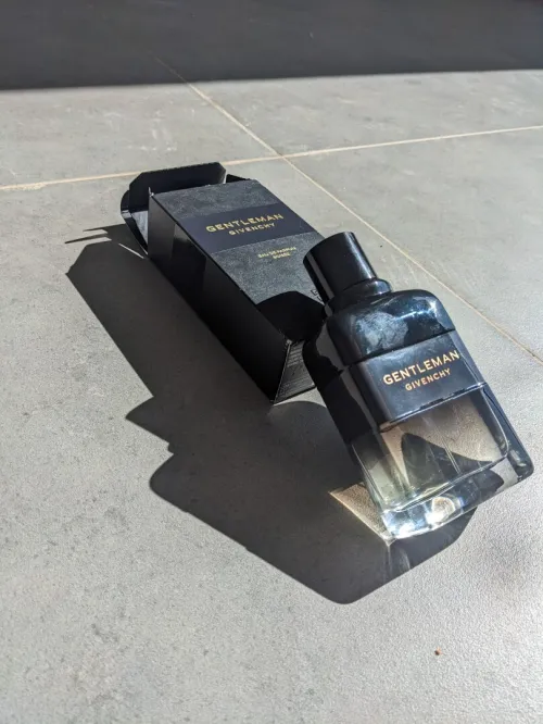 Givenchy gentleman Boisée 