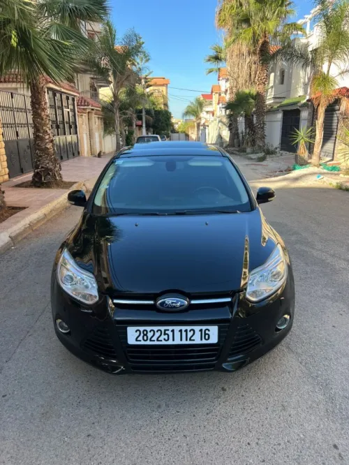 Ford Focus 5 portes 2012 Titanium