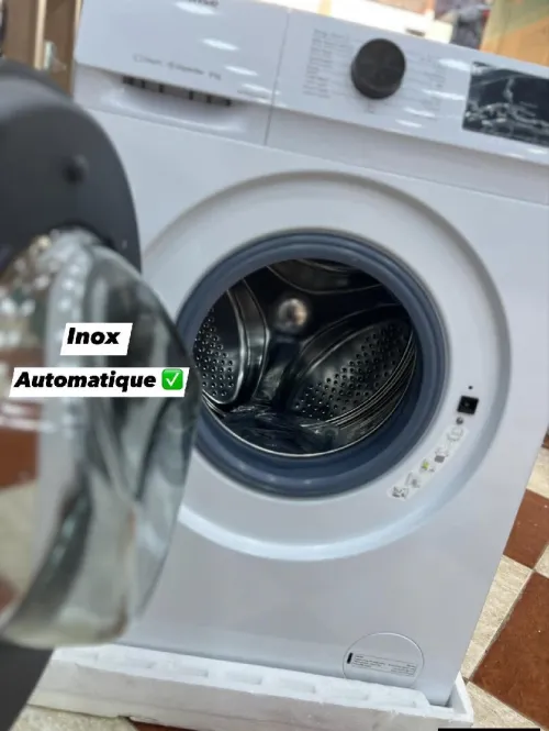 Machine a laver  hisense 8kg gris blanc