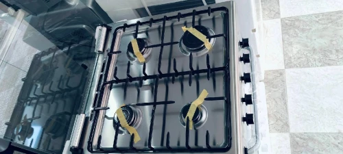 Cuisinière condor 4 feux inox pita plus ventilé 