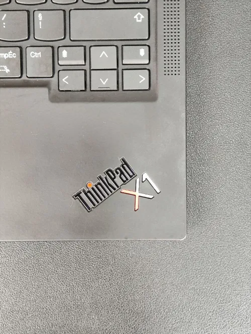 Laptop LENOVO THINKPAD X1 CARBON 11TH GEN ( i7-1355U / 16 GB RAM / 512GB NVMe SSD )