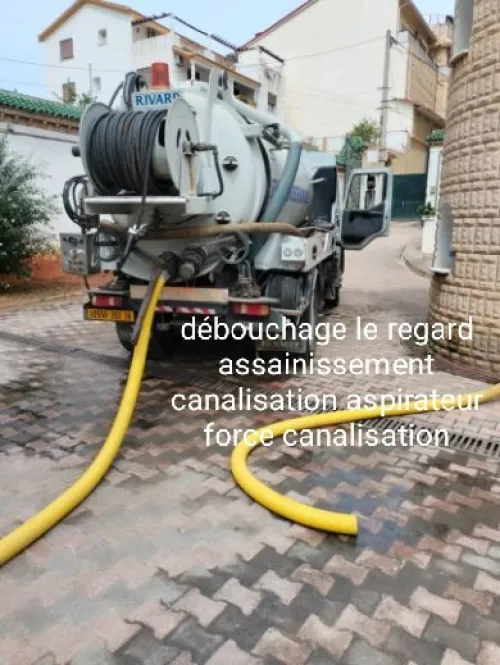 Camion débouchage vidange