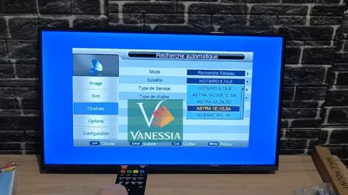 TV 32p simple marque continental+démo intégrer+support