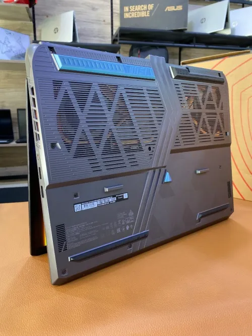 Msi vector 16