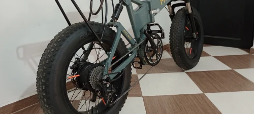Vélo électrique pliable MATE Avec chargeur pro