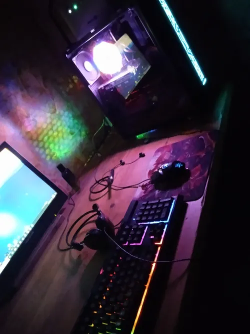 PC GAMER i5 9400F    GTX 1060 6G  RAM 24G