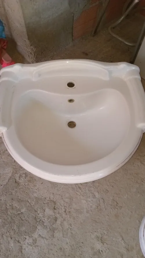 Four begnoir lavabo toilette 