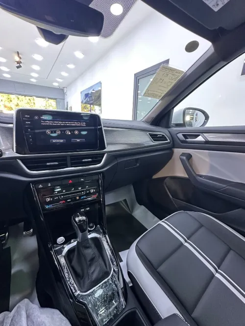Volkswagen T-Roc 2025 R-Line 