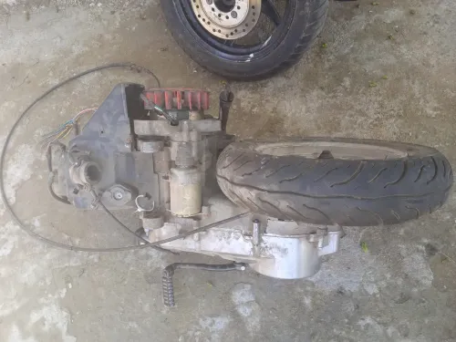 Pièce moto 