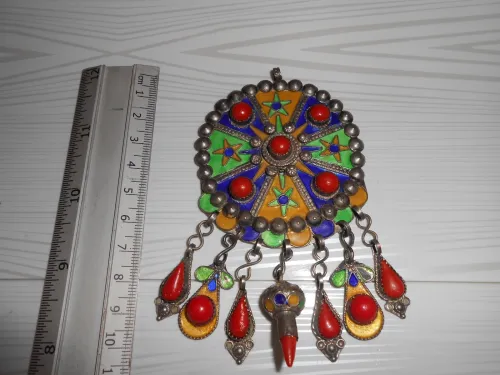 BROCHE EN ARGENT ANCIEN