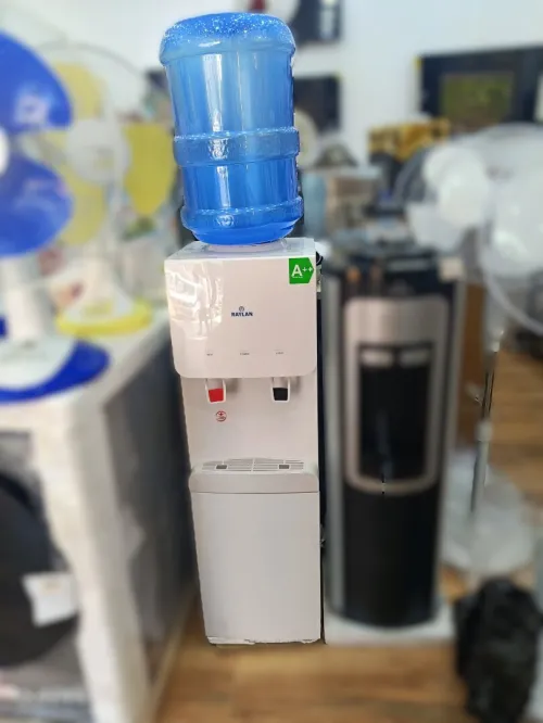 RAYLAN Distributeur fontaine d'eau fraîche avec mini réfrigérateur Blanc