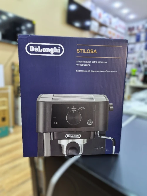 DeLonghi Stilosa Machine à café Espresso 15 bars 1100w Noire